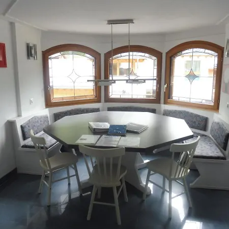 Apartament Theresli First Floor Saas-Almagell